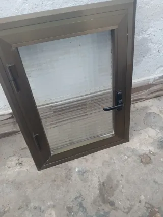 Ventana de aluminio