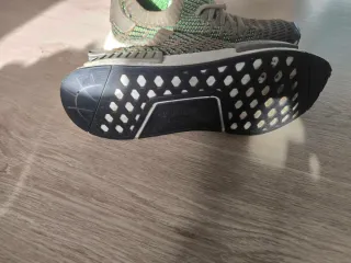 Tenis Adidas Marrón y Verde