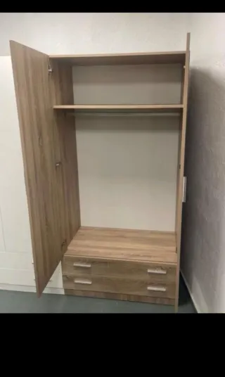 Armario de madera nuevos