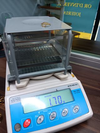 Anillo Oro 18 Kilates con brillante