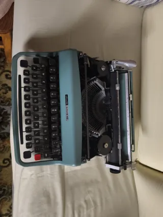 Olivetti Lettera 32 Máquina de Escribir