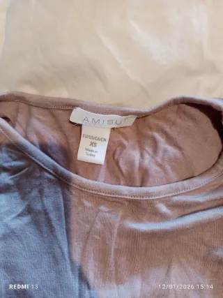 Maglietta lilla-grigio con spalle scoperte