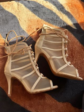 Zapatos de baile beige talla 37 sin usar