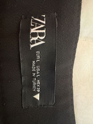 Falda pantalón negra con hebilla