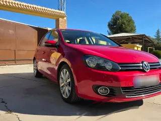 Volkswagen Golf 6 2.0 TDI ROJO