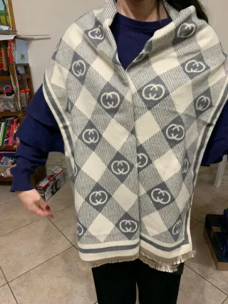 Sciarpone Beige/Grigio donna nuovo