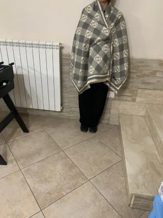 Sciarpone Beige/Grigio donna nuovo