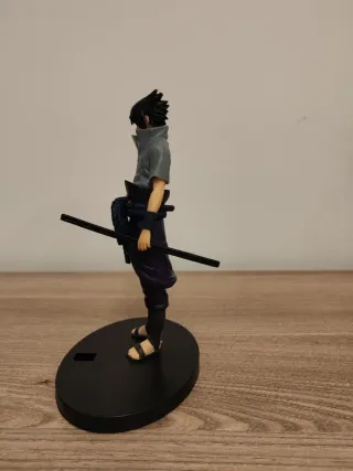 Figura Naruto Sasuke