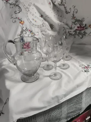 Juego antiguo de cristal rallado