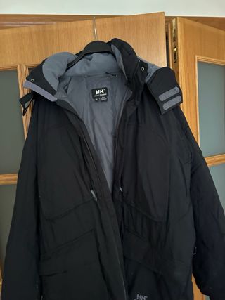 HH. Talla L azul. Cremallera para cambiar.