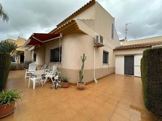 Casa adosada en venta en Centro en Alcazares, Los