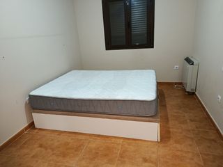 LOTE de muebles de salón y dormitorio