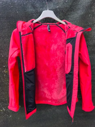 Chaqueta Ternua Kustak Windshell Coral Talla XS
