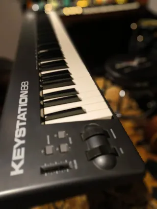 Controlador MIDI M-Audio Keystation 88