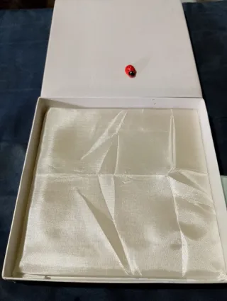 Centro tavola in vetro decorato