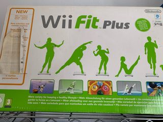 Nintendo Wii Fit Plus - Juego y Tabla