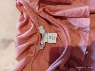 Maglietta rosa con volant