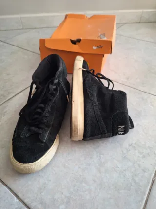 Scarpe Nike alte nere