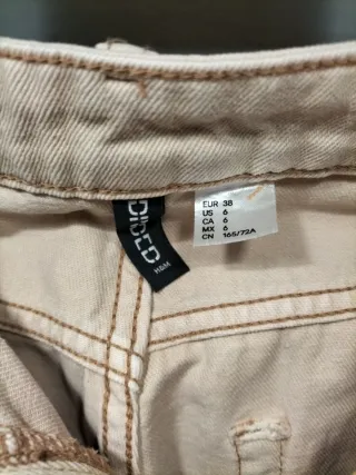 Pantalones vaqueros color nude