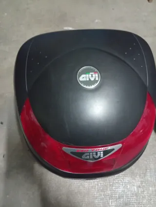 Baúl Givi Moto Negro, SIN BOMBÍN