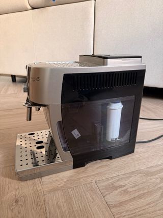 Cafetera Delonghi Magnifica S Smart