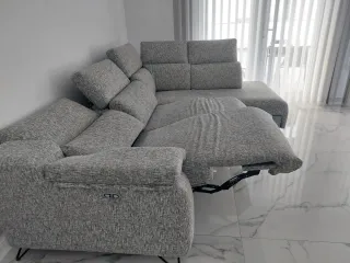 Sofá modular gris de tela