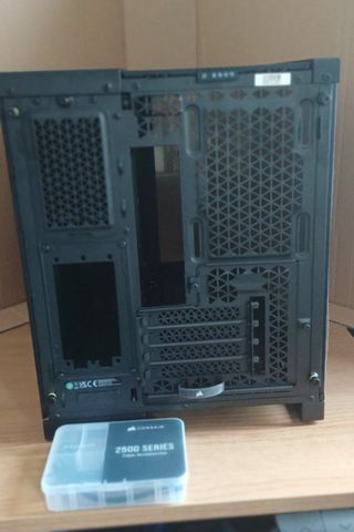Caja PC Corsair 2500 + Ventiladores RGB