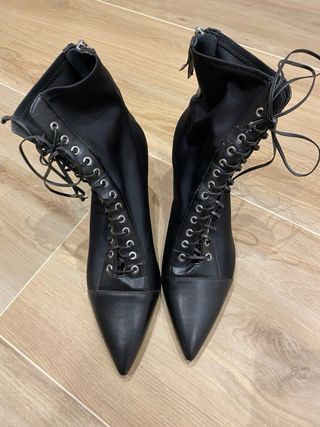 Botines Zara Tacón Negro