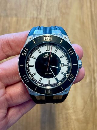 NEGOCIABLE!! Reloj LOTUS Negro/Plateado NUEVO