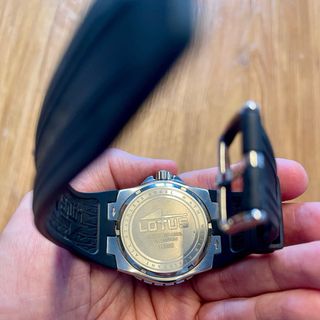 NEGOCIABLE!! Reloj LOTUS Negro/Plateado NUEVO