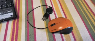 Portátil Acer Aspire One D255 + Ratón USB