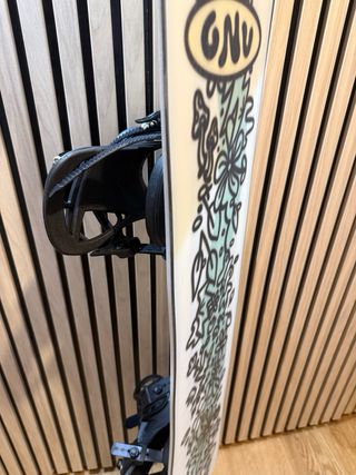 Tabla GNU 150cm+Fijaciones Burton Lexa Re:Flex