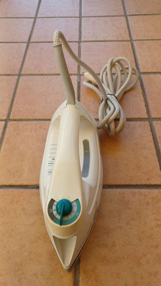 Ferro da stiro Black & Decker Quick N Easy 300