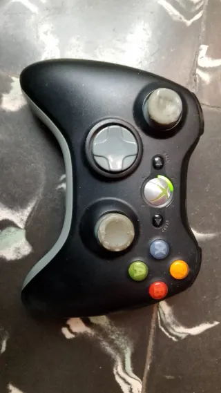 Xbox 360 Elite+Juegos+Mando(Intercambio por PC)