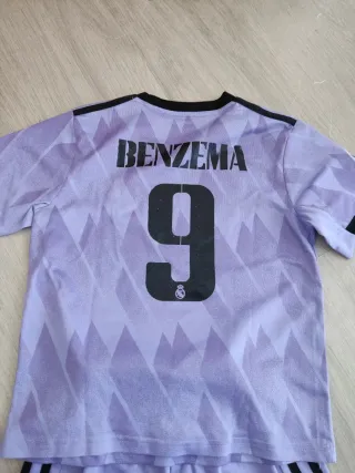 Conjunto Real Madrid Benzema Talla 22