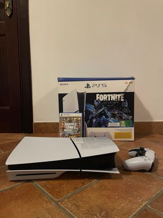 Consola PS5 Slim Sony + Gta + GTA V