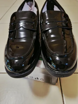 Mocassini neri lucidi n. 41
