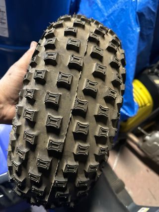 Neumático 20x7.00-8 para ATV/Quad