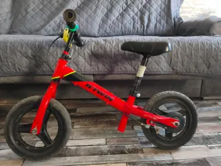 Bicicleta B'Twin Runride 520  ruedas 12 pulgadas