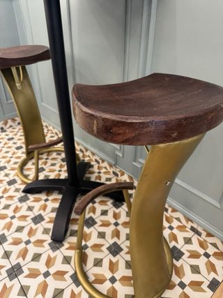 Taburete alto bar diseño acero y madera