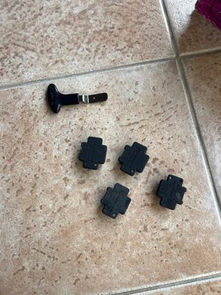 Zapatillas con ruedas chica n34