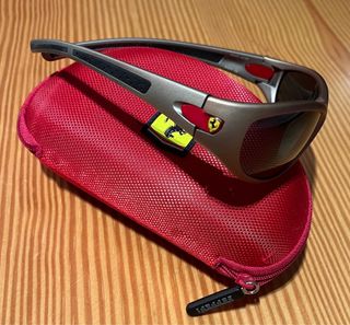 Gafas de Sol Ferrari originales .
