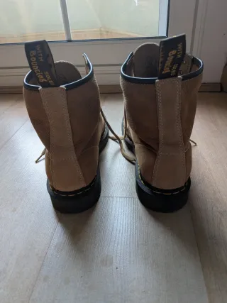 Botas Dr. Martens 1460 Savannah Tan Nubuck - 43