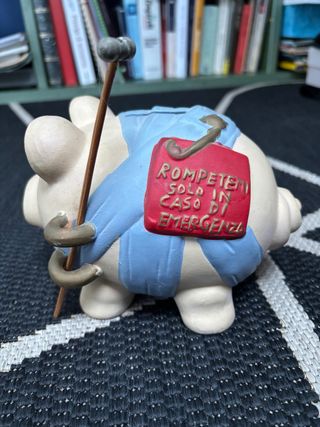 Salvadanaio Rompi solo in caso di emergenza