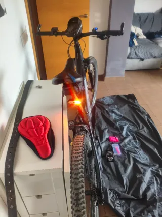 Bicicleta Eléctrica Giant Talón E+XL