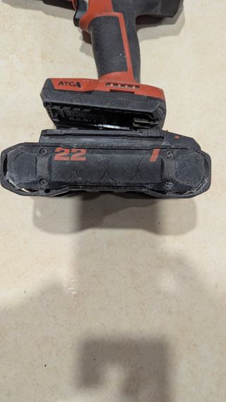 Taladro percutor Hilti SF 6H-22 con batería