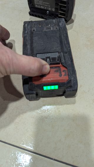 Taladro percutor Hilti SF 6H-22 con batería