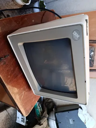 Monitor IBM 8513 Beige/Grigio
