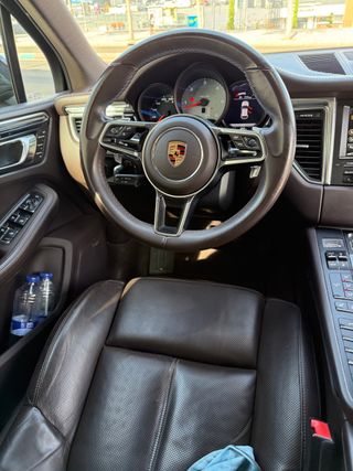 Porsche Macan 2016