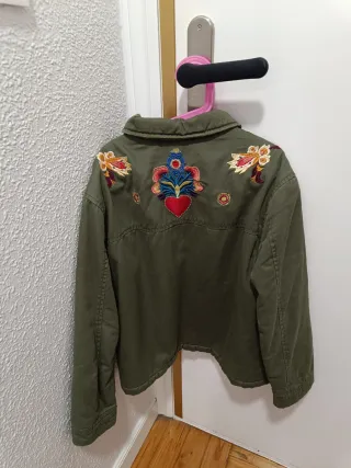 Chaqueta Niña Verde Bordada